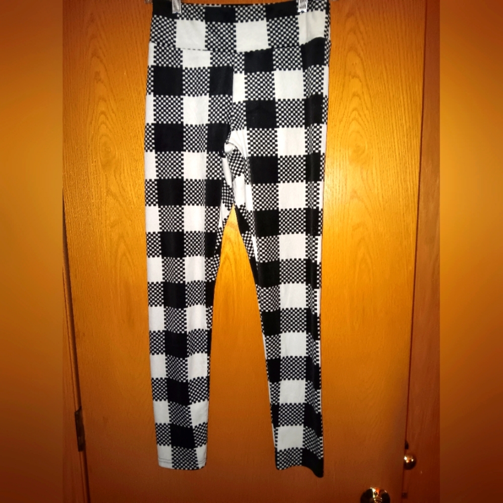 Women's size medium,  No Boundaries pajama leggings